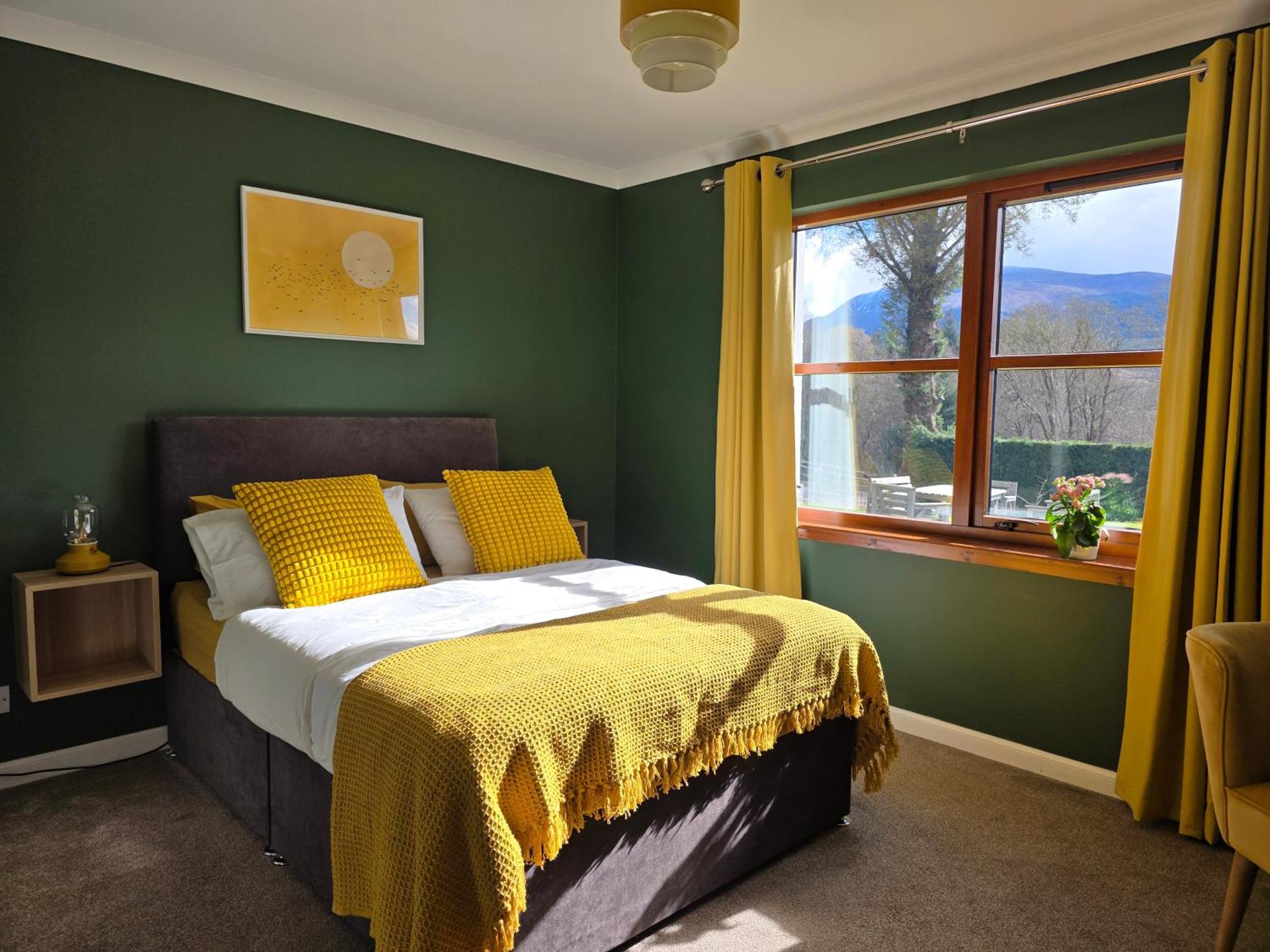 Mizpah Bed & Breakfast Near Ben Nevis Highlands ロイブリッジ エクステリア 写真