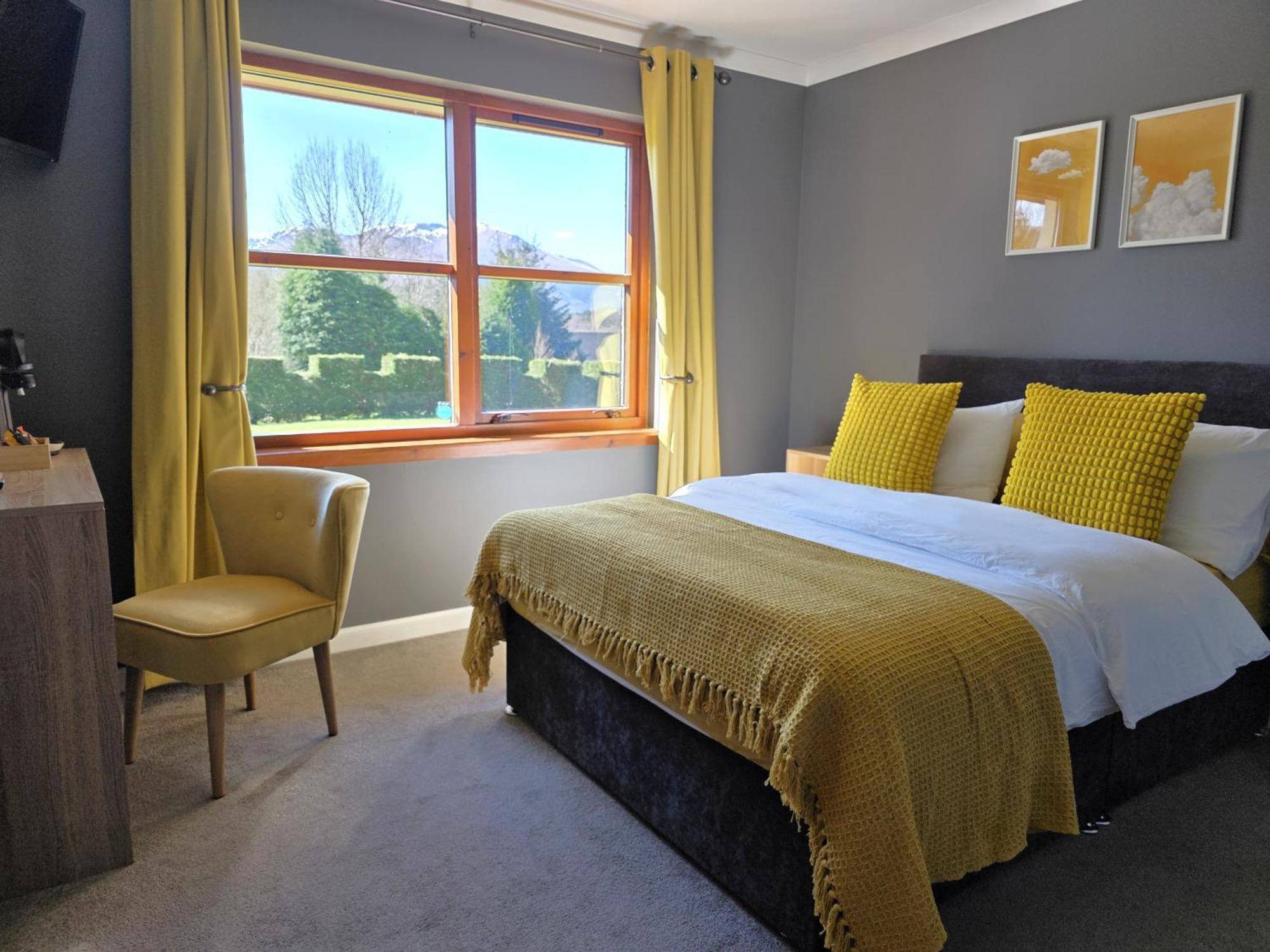 Mizpah Bed & Breakfast Near Ben Nevis Highlands ロイブリッジ エクステリア 写真