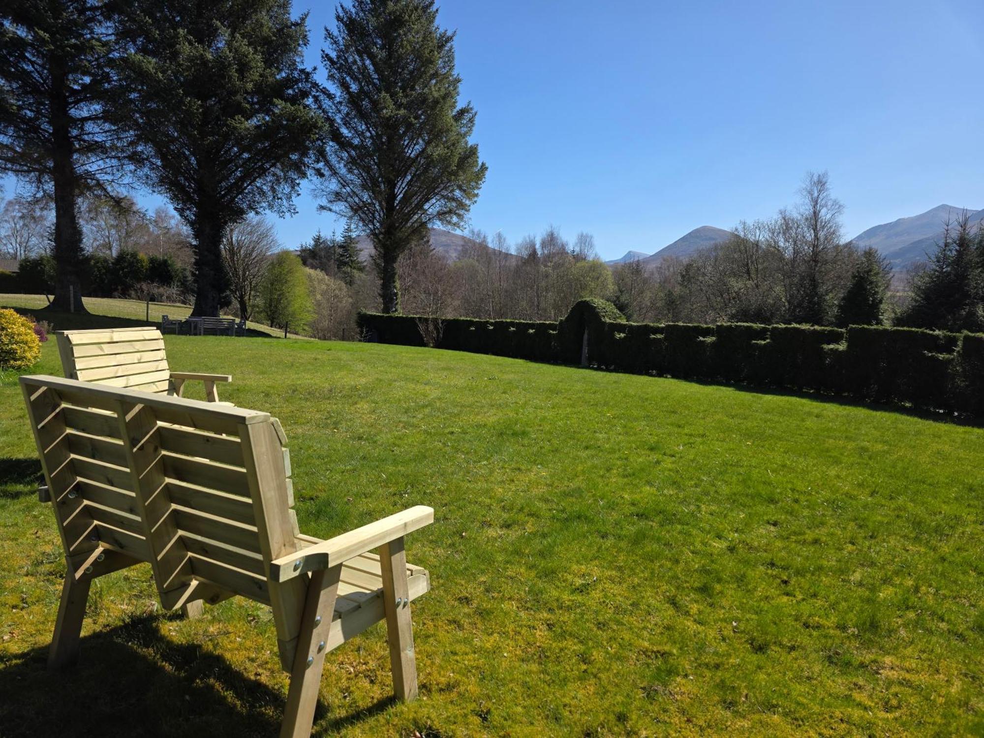 Mizpah Bed & Breakfast Near Ben Nevis Highlands ロイブリッジ エクステリア 写真