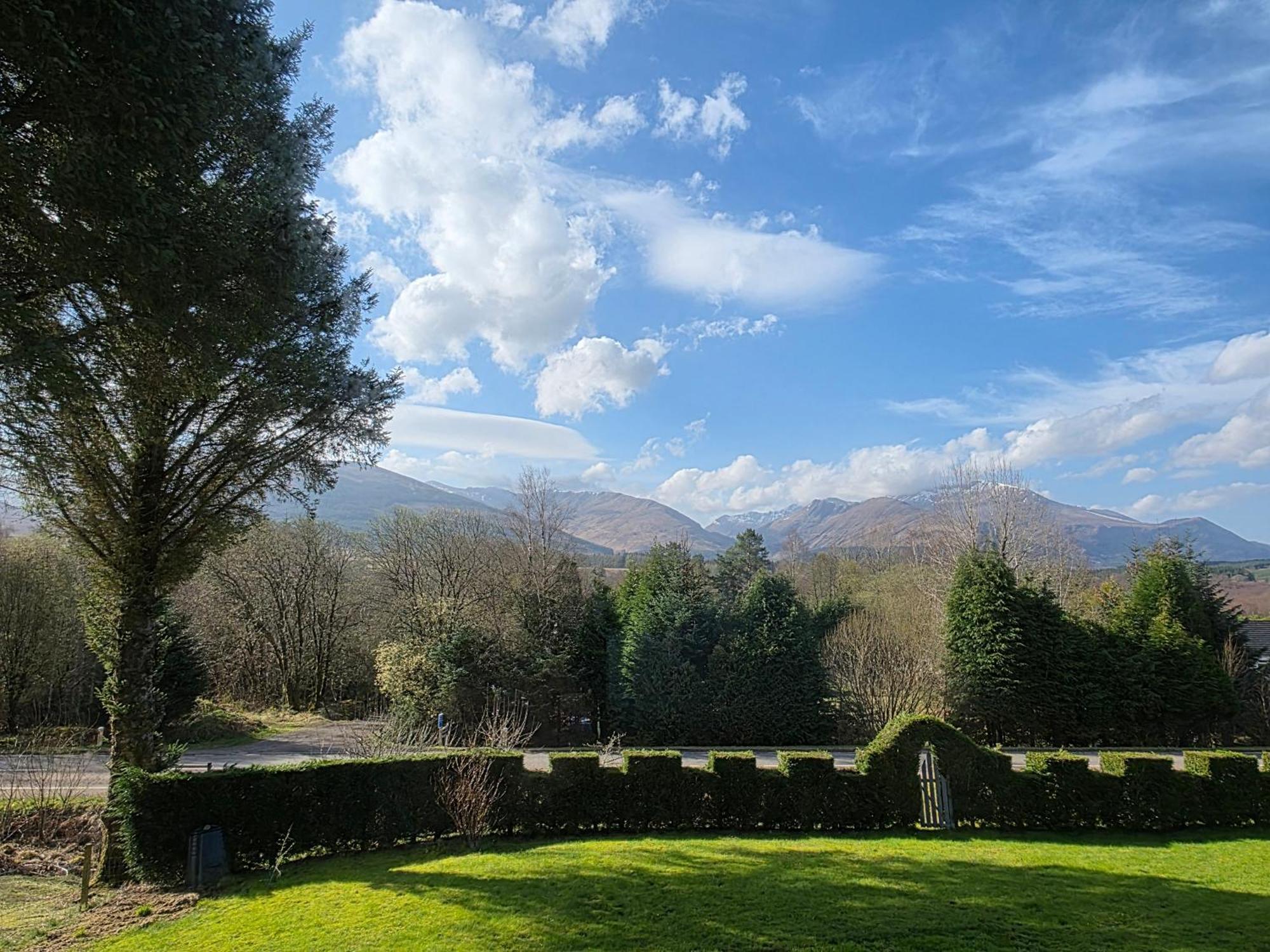 Mizpah Bed & Breakfast Near Ben Nevis Highlands ロイブリッジ エクステリア 写真