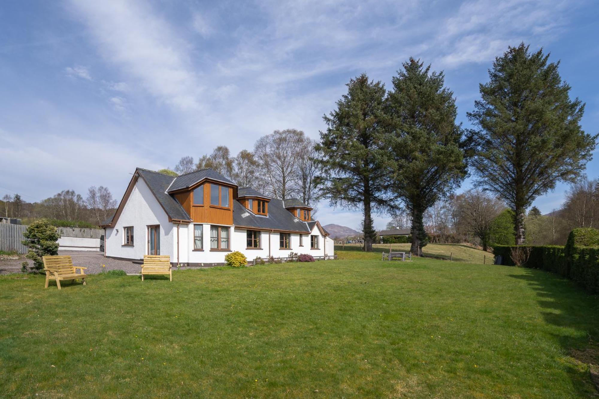 Mizpah Bed & Breakfast Near Ben Nevis Highlands ロイブリッジ エクステリア 写真